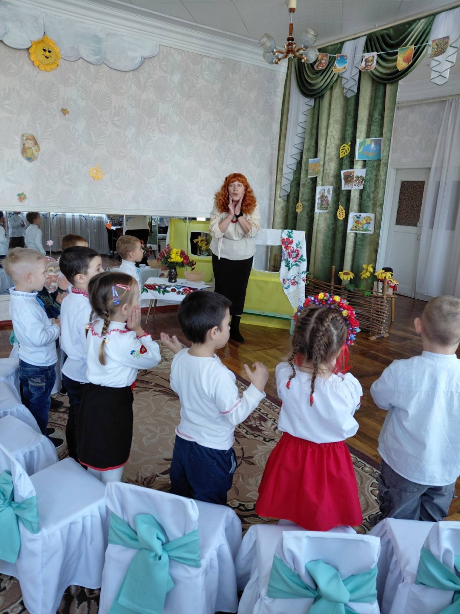 Казковий дивосвіт у середній групі! 