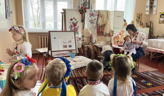 Чарівний світ української світлиці