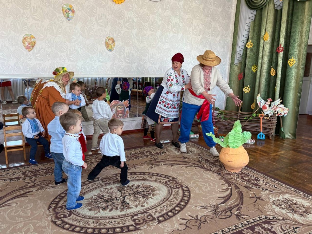 Осіння казка про ріпку