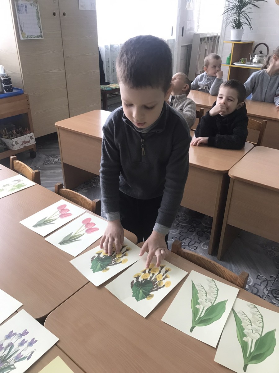 Гарні квіти на весні