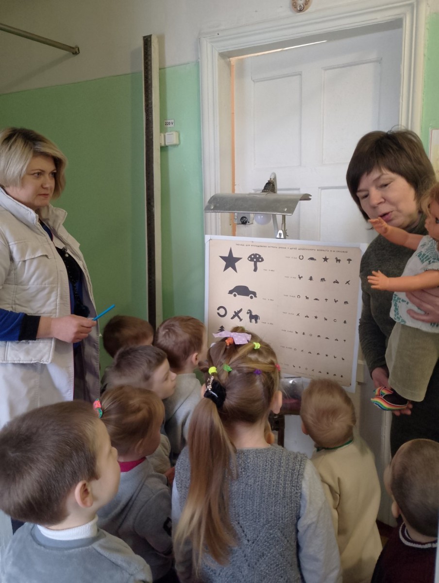 Екскурсія  до медичного кабінету.